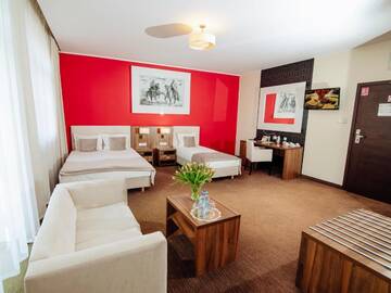 Фото номера Трехместный номер Отель Hotel Zamek Gniew г. Гнев 3