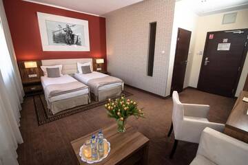 Фото номера Стандартный двухместный номер с 2 отдельными кроватями Отель Hotel Zamek Gniew г. Гнев 5